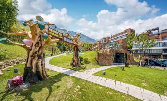 Anji Sky Land Squirrel Tribe Hotel