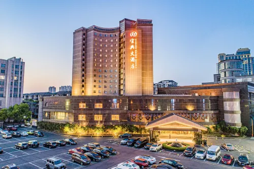 Yixing Grand Hotel