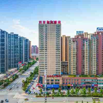 銅鑼灣大酒店(赤壁北站店) Hotel Exterior