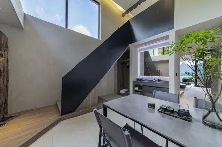 Wan Feng Lin QingChenMuYun, south-west Guizhou