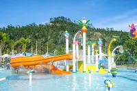 Zhuhai Hengqin Starry Lodges Camping Town Hotel - Water Park