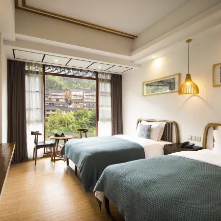 Bula Lakeside Holiday Hotel