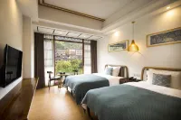 Bula Lakeside Holiday Hotel