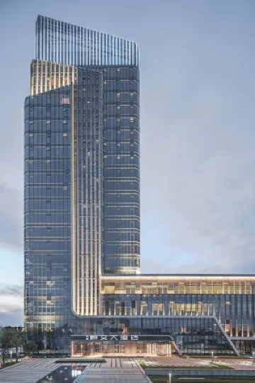 C PLAZA  Leshan Hotel