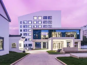 Altai Mardiel Bintang Garden Hotel