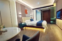 Huanghua International Hotel, Shanghai - parking