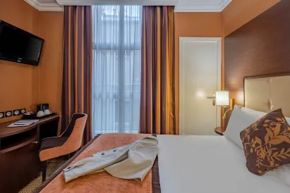 Hotel Saint Honore 85