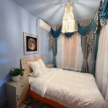 Gobi Desert Youth Hostel (Kashgar Ancient City Scenic Area)