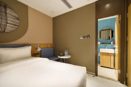 Home Inn - neo Shekou Building East Corner Metro Station