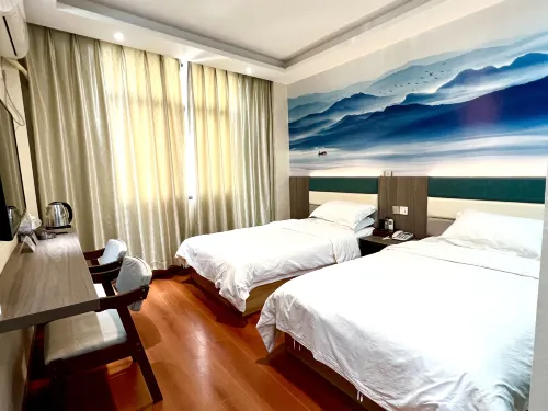 Xinyue Hotel Hotels in Langao