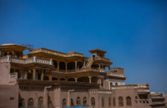 Super 8 Hotel (Ancient City of Kashgar Scenic Area) Hotels near People's Square