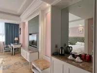 Yuehai Hotel Hotels near Guangnan Xian Railway Station