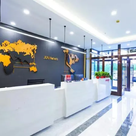 Junyi Hotel (West Ujimqin Xuefu Garden)