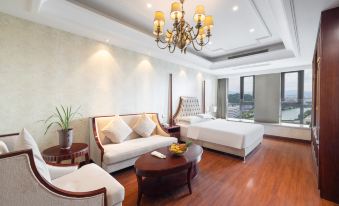 Yijia Hotel (Hengdian Wansheng South Street)