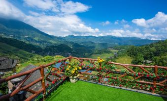 Yunlin Shanju (Longji Terrace Observation Deck)