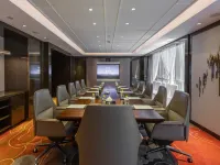 Haining Huihe Hotel (Hongqi Avenue Jinda Building) Hotels in Haining