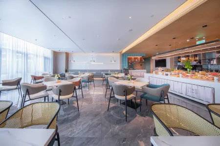 Nanjing Zhongshan Mausoleum Scenic Area Qidi Street Atour Hotel Отели рядом с достопримечательностью «Nanjing University of Posts and Telecommunications Xianlin Campus»