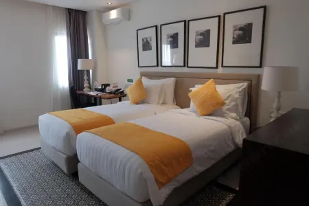 M Hotel Sorong Managed by East Season Отели в г. Sorong Manoi