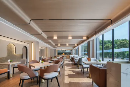 Suzhou Longdeng Bamboo Hotel (Sucheng Shiyizhong Tongji Campus) Отели рядом со станцией Suzhou East Railway Station