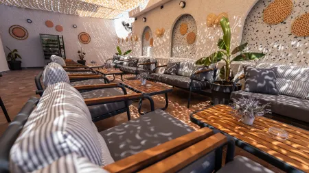 Just Inn City Отели рядом с достопримечательностью «Музей игрушек Анталии»