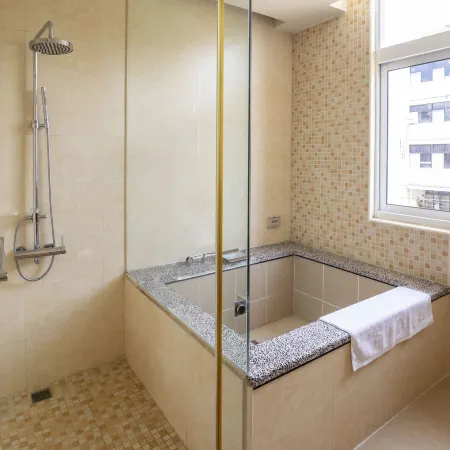 Shuiyang Yueming Holiday Hotel