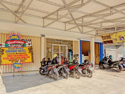 Collection O 92972 Gaharu Hotel Hotels in Batursari