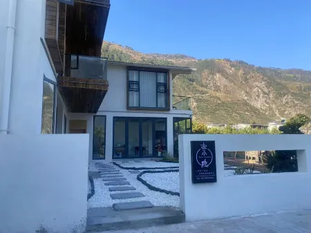 Suyin · 180 ° panoramic view · Team building party · BBQ Отели рядом с достопримечательностью «SiChuan YaAnShi ShiMianXian BuXingJie»