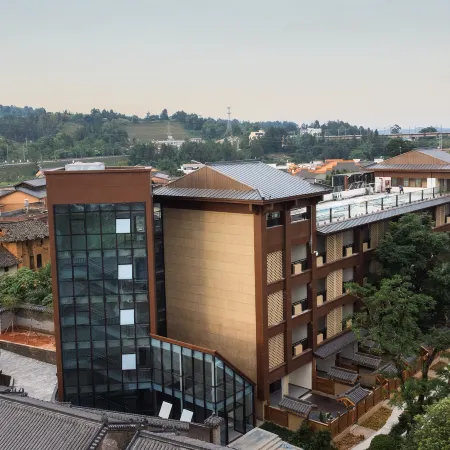 Dingnan County Blossoming in Order Bula Hotel