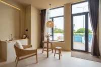 Mediterranean Romantic Seaview Holiday Guesthouse by the Blue Shore (Xinghai Square Branch)