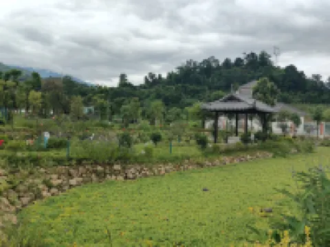 Changning Wanghe Hotel