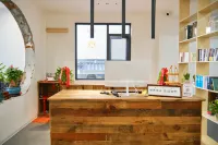A guesthouse（Moon Bay Scenic Spot Store, Guanzhong Line, Yunnan ） - con vistas a la montaña