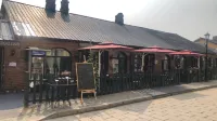 Karl Homestay Hotel dekat Erlong Mountain Film Base