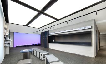 Changzhou Economic Development Zone Science and Technology Innovation Center Light Residence Hotel
