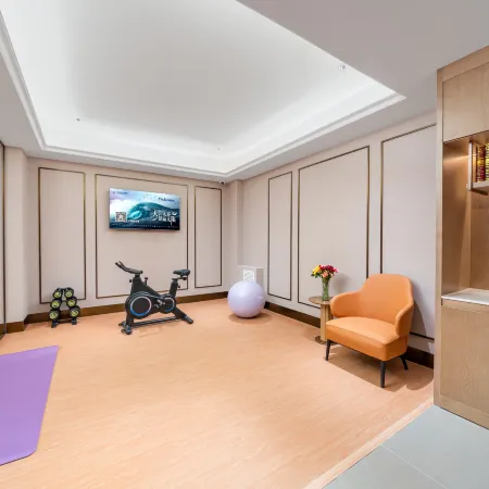 Vienna Hotel ( Zhanhua Runze Square Branch)