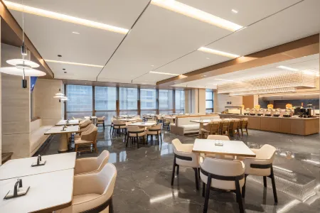 Atour Hotel, Tongzhou Canal Business District, Beijing Отели рядом с достопримечательностью «Суньчжуанский арт-квартал»