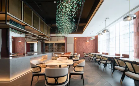 Yunhe Yebo Hotel (Zhuhai North Station Baolong City) Отели рядом с достопримечательностью «Zhuhai Branch of Beijing Normal University Dormitory»