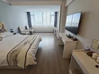 Fengya Hotel (Shangrao Wannian Pearl City Jiale Hui Times Square Store) Hotels in Wannian