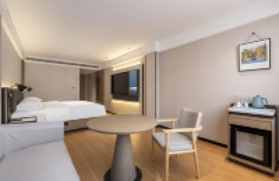 Echarm Hotel (Shiyan Zhuxi Wuling Nightless City)