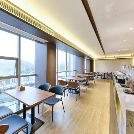 Dazhu Donghu Hotel