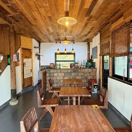 Tonglu Yaolin Yuqing Mountain Lodge