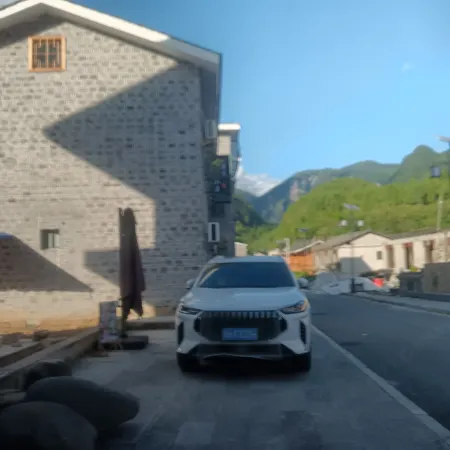 Qingyang Cottage, Yunshe Scenic Area, Fanjing Mountain