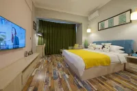 Yajin Times Hotel Hotel in zona Sichuan Changjiang Vocational College