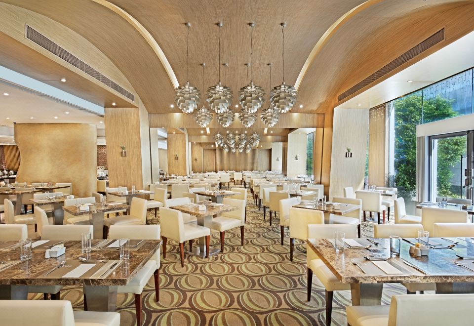 2. 하버 플라자 8..