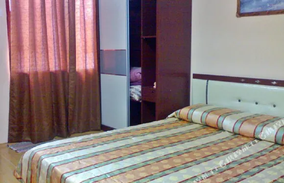 拉瑙瓦萊託寇玫瑰民宿