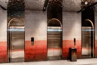 南昌NGNGホテル（紅谷灘万達広場衛東地下鉄駅）