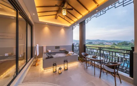 Nine View Lake Fondney Hot Spring Hotel