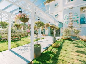 Floral Hotel ·  Huafang impression villa (Dianchi Haigeng dam store)