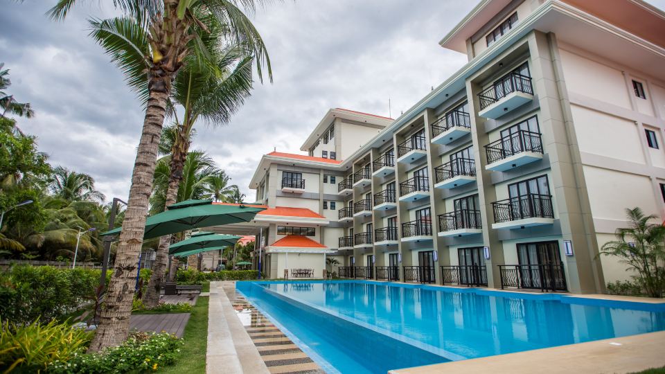 Costa Palawan Resort
