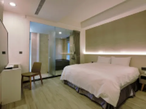 เหมินหยางตง ฮอตสปริง โฮเทล โรงแรมในอี๋หลาน