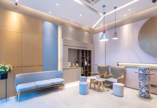 홈 인 네오 상하이 국제 엑스포 센터 썸네일